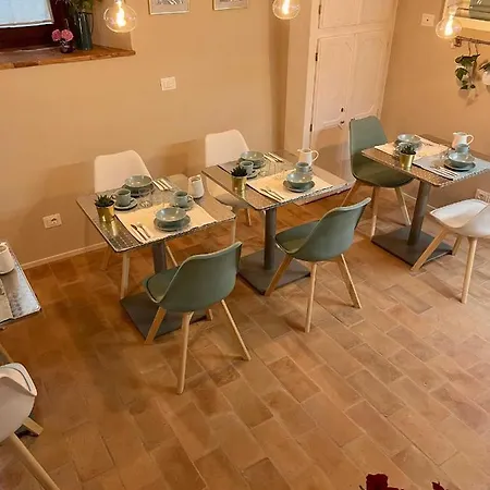 La Fenice Bed and Breakfast *